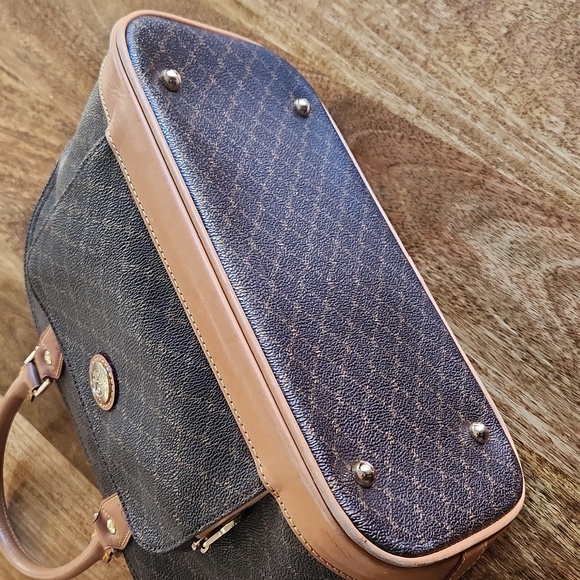 {RIONI} Moda Italia Signature Dome Brown Handle Bag - Picture 6 of 16